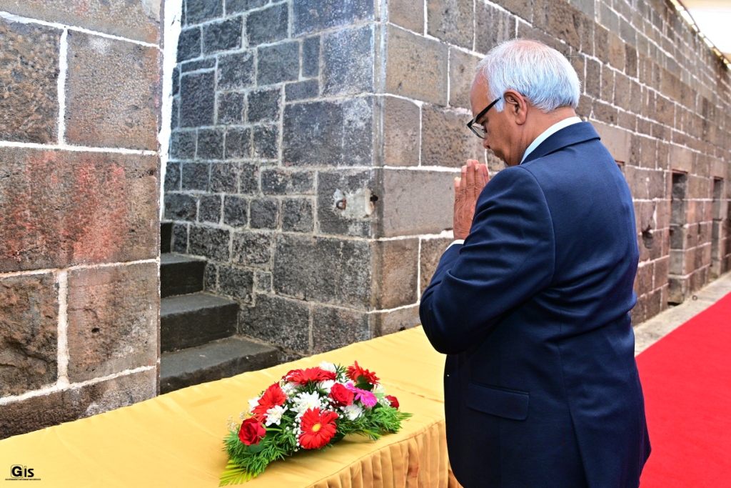 9b443fcf-fed2-4d40-9fe7-32fa35bc64dc